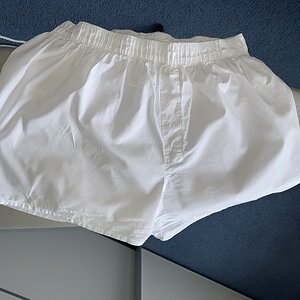 Starched white boxershort
